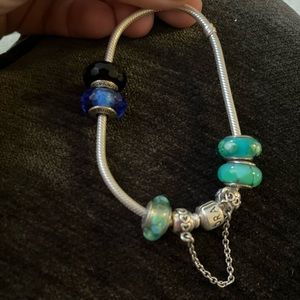 Pandora bracelet with 6 charms